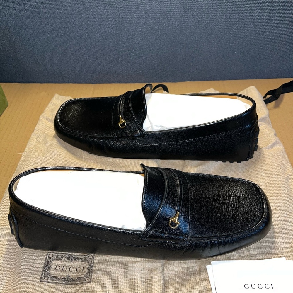 Authentic Gucci Men’s Interlocking G Drivers Core black size 8 G